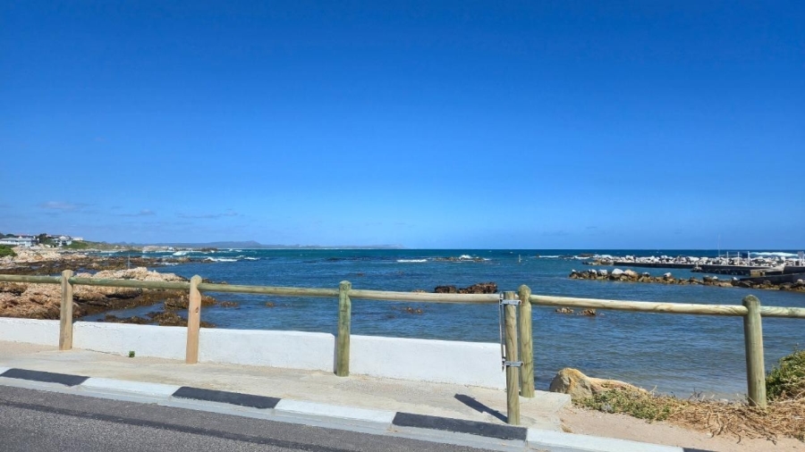 5 Bedroom Property for Sale in Kleinbaai Western Cape